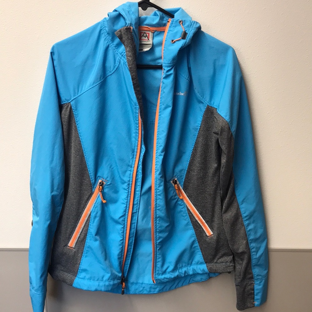 Avalanche Windbreaker